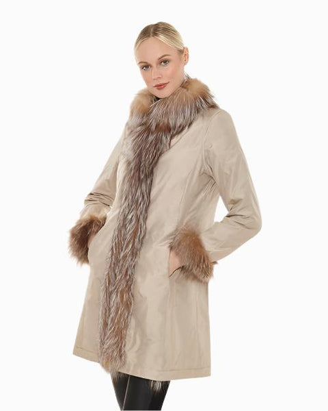 Linda-R-9499-outside_grande.