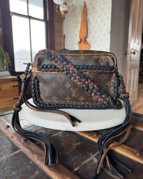 LEATHERANDVODKA | Compiègne Crossbody Bag | Chocolate Noir