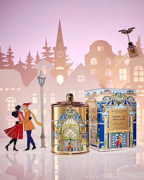 GLASSHOUSE FRAGRANCES | Under The Mistletoe | Spiced Apple & Red Berries