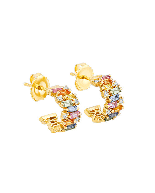Shimmer mini hoops in yellow gold, white round diamonds and sapphire baguestts.