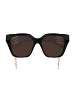 Front view of Gucci Chain Woman Sunglasses. 